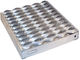 Tablones plateados de metal del apretón del puntal de la seguridad de las pisadas de escalera del aluminio y de la resbalón anti de acero proveedor